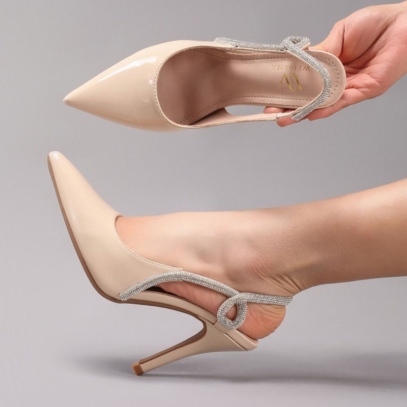 Sexy Patent Leather Pointed To - Casual Sandal Leather ulasan dan harga